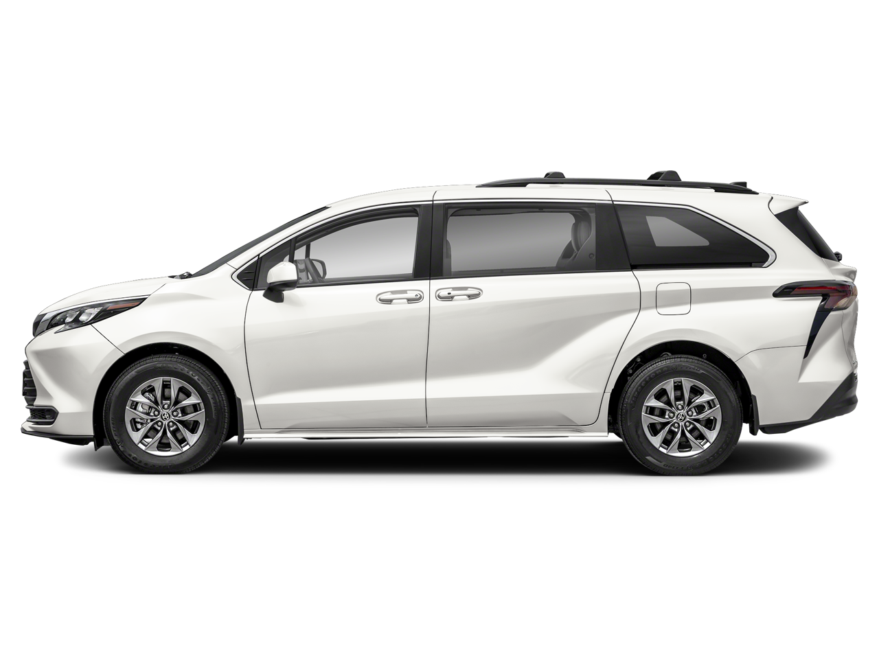 2025 Toyota Sienna LE 8-Passenger