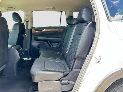 2025 Volkswagen Atlas 2.0T SE w/Technology