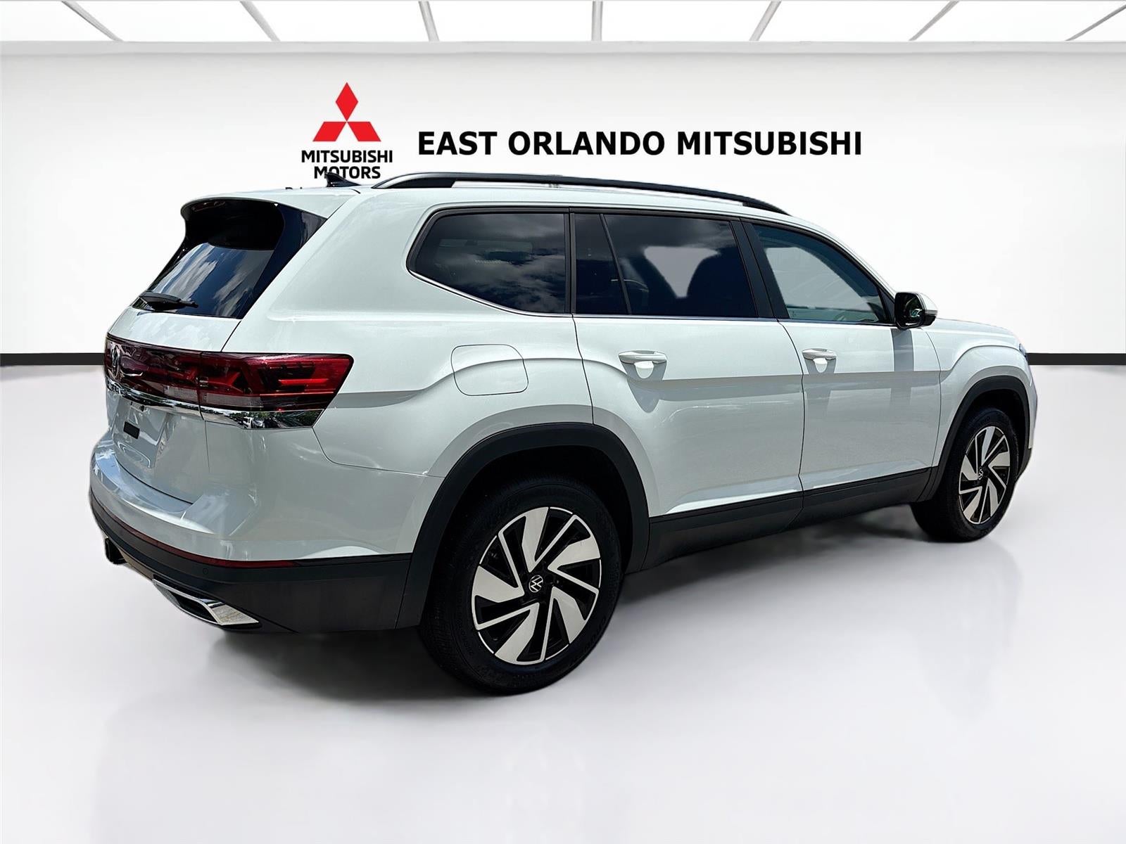 2025 Volkswagen Atlas 2.0T SE w/Technology