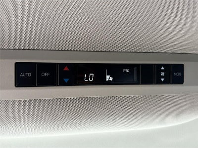 2025 Toyota Sienna LE 8-Passenger