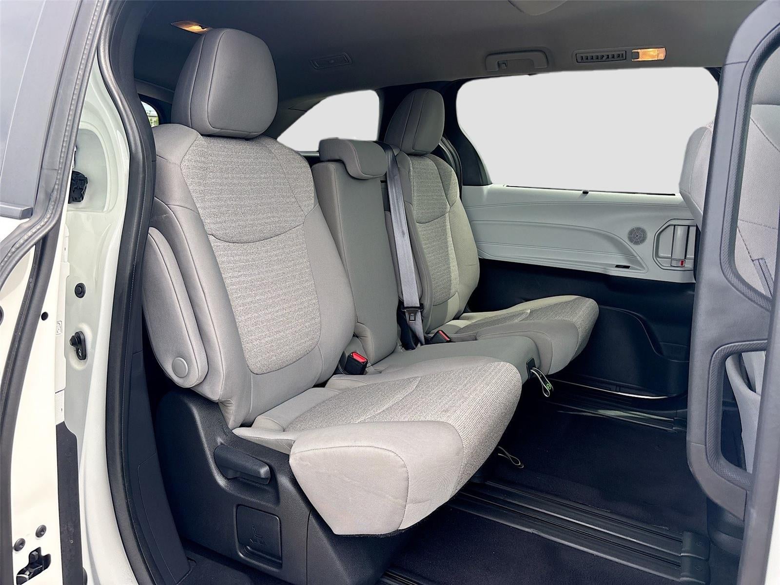 2025 Toyota Sienna LE 8-Passenger