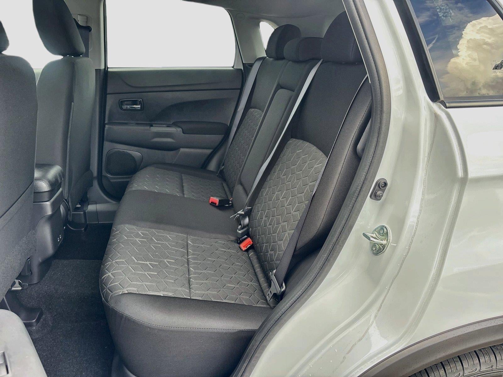2027 Mitsubishi Outlander Sport LE