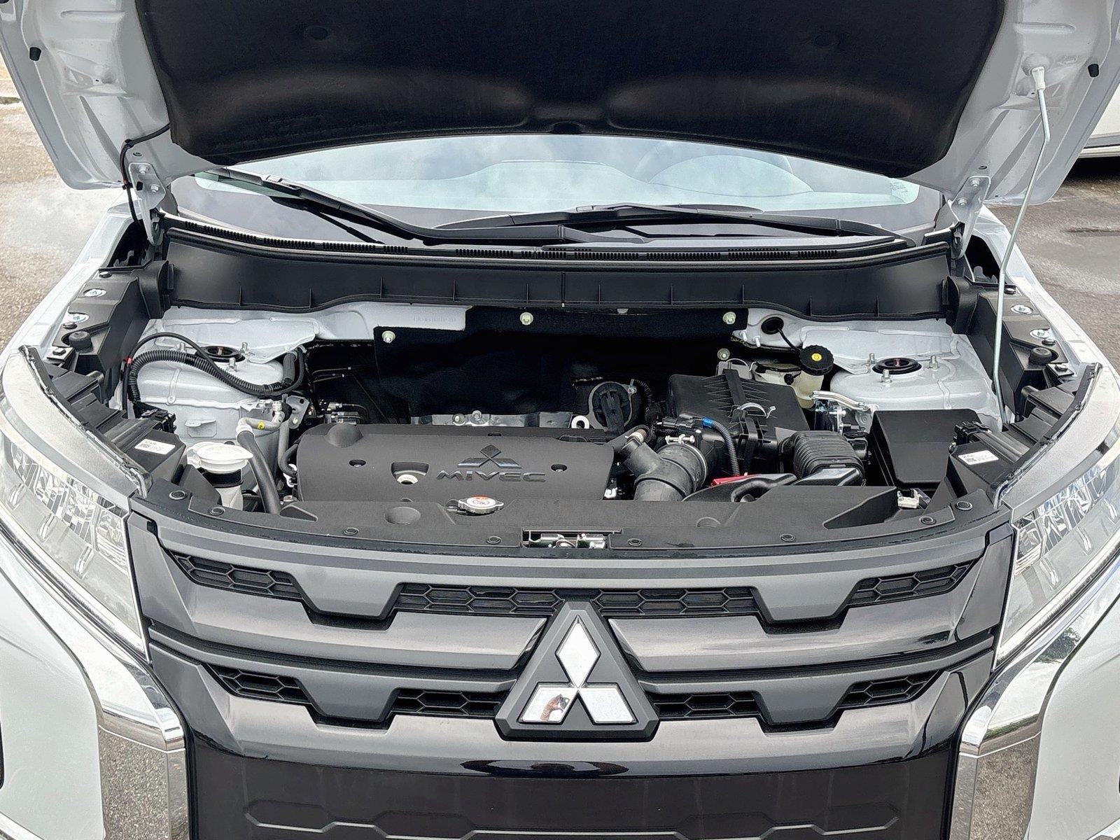 2027 Mitsubishi Outlander Sport LE