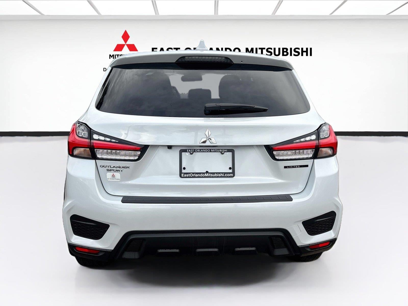 2027 Mitsubishi Outlander Sport LE