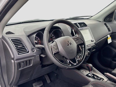 2027 Mitsubishi Outlander Sport LE
