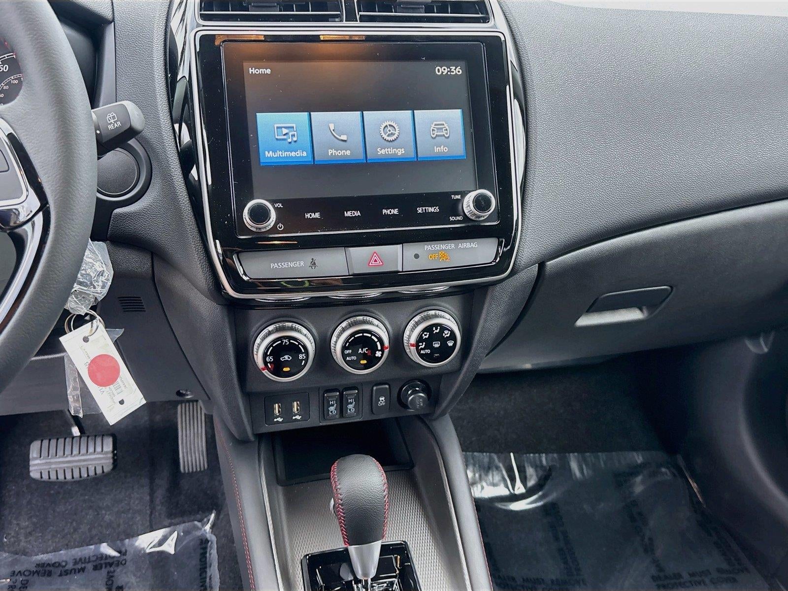 2027 Mitsubishi Outlander Sport LE