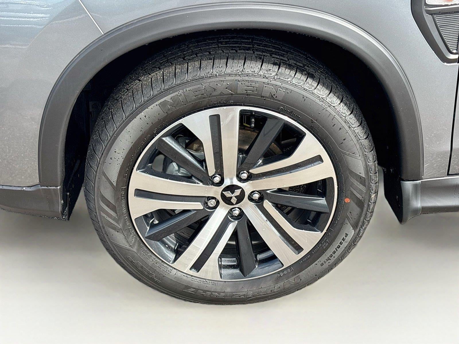 2027 Mitsubishi Outlander Sport ES