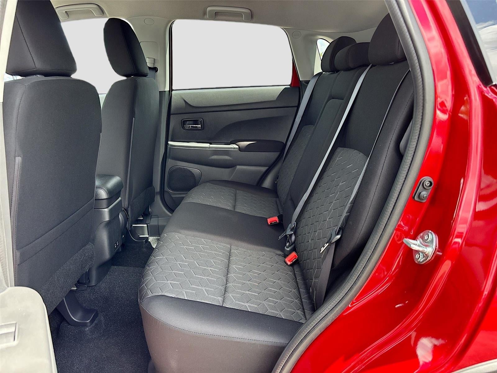 2026 Mitsubishi Outlander Sport LE