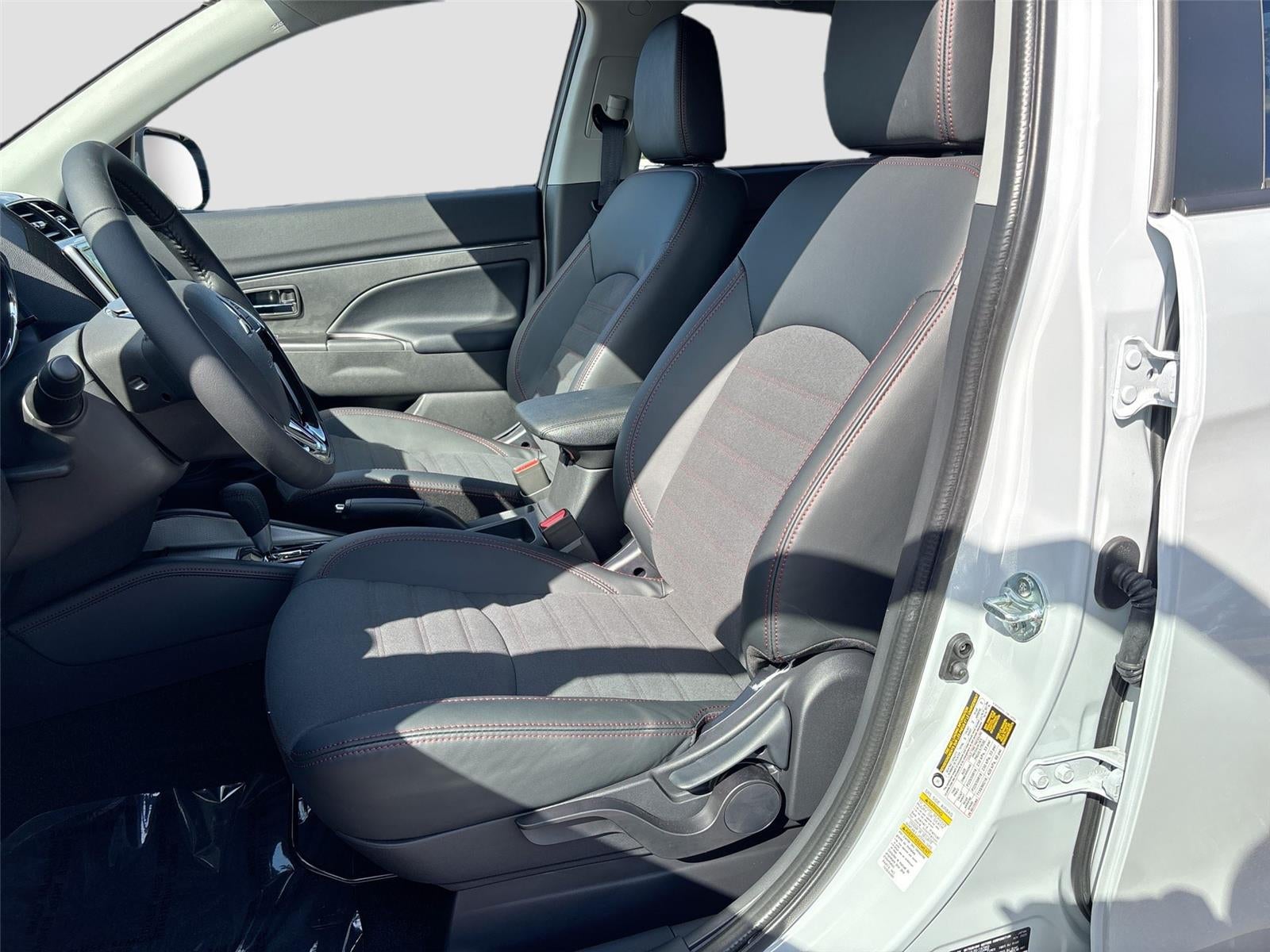 2026 Mitsubishi Outlander Sport SE
