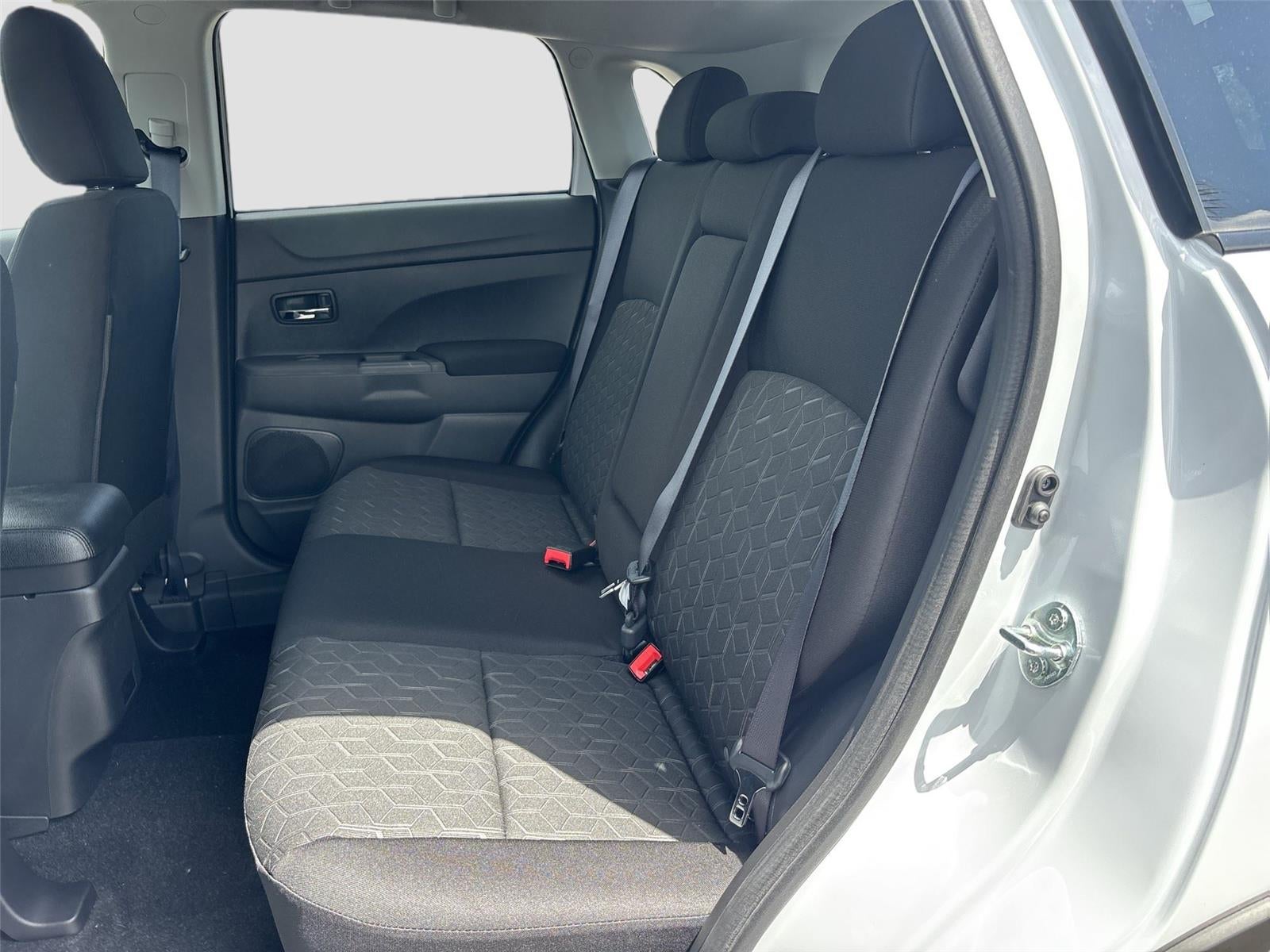 2026 Mitsubishi Outlander Sport ES