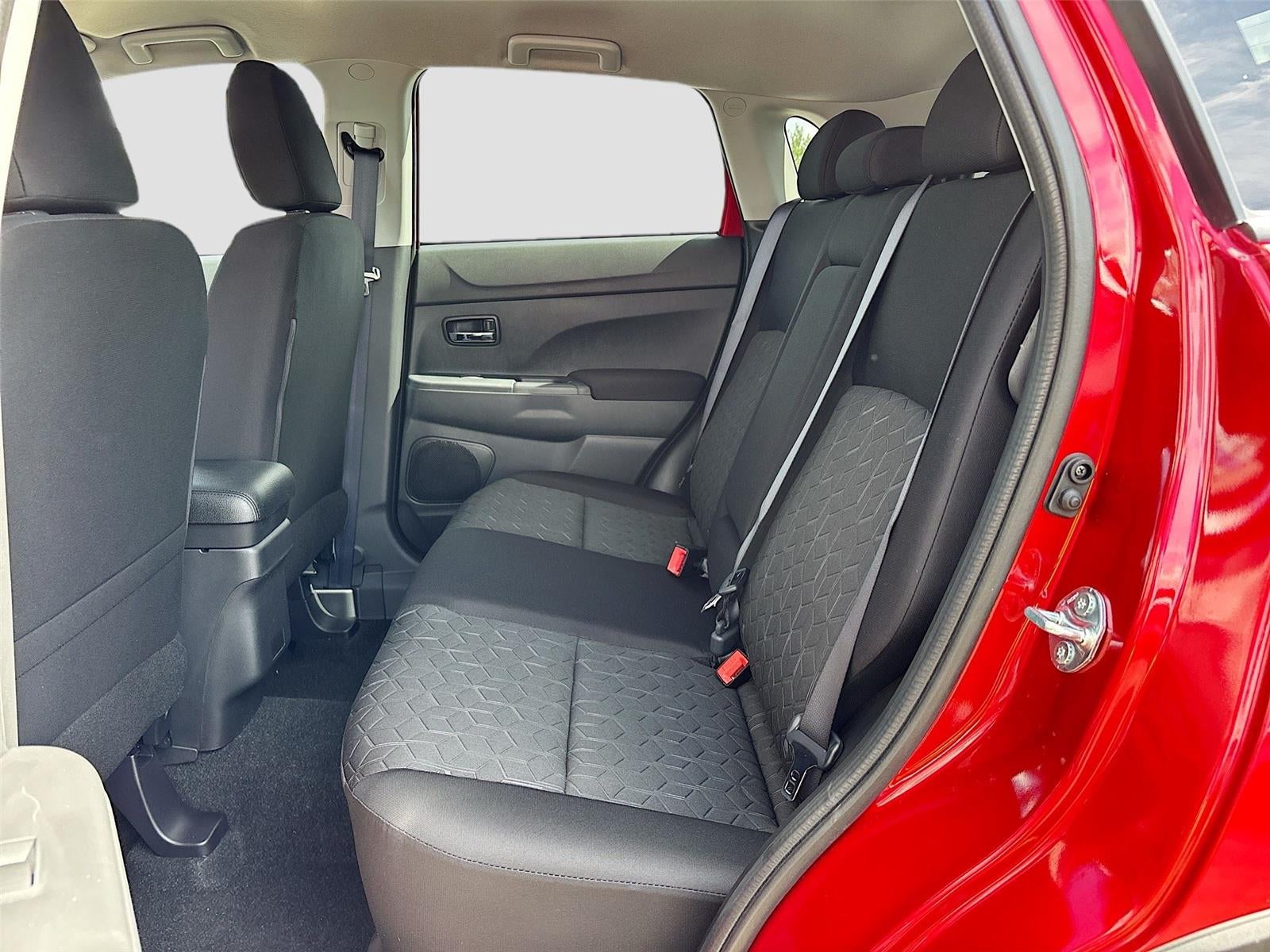 2026 Mitsubishi Outlander Sport ES