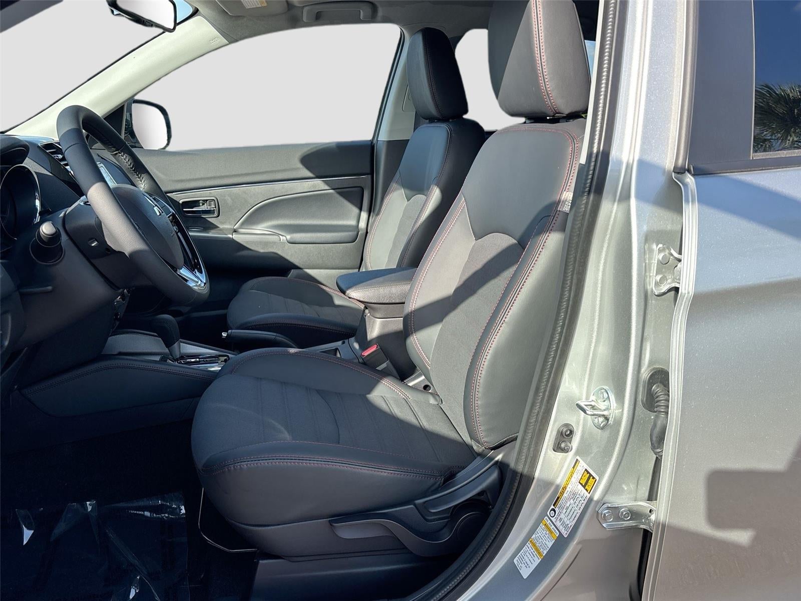 2026 Mitsubishi Outlander Sport SE