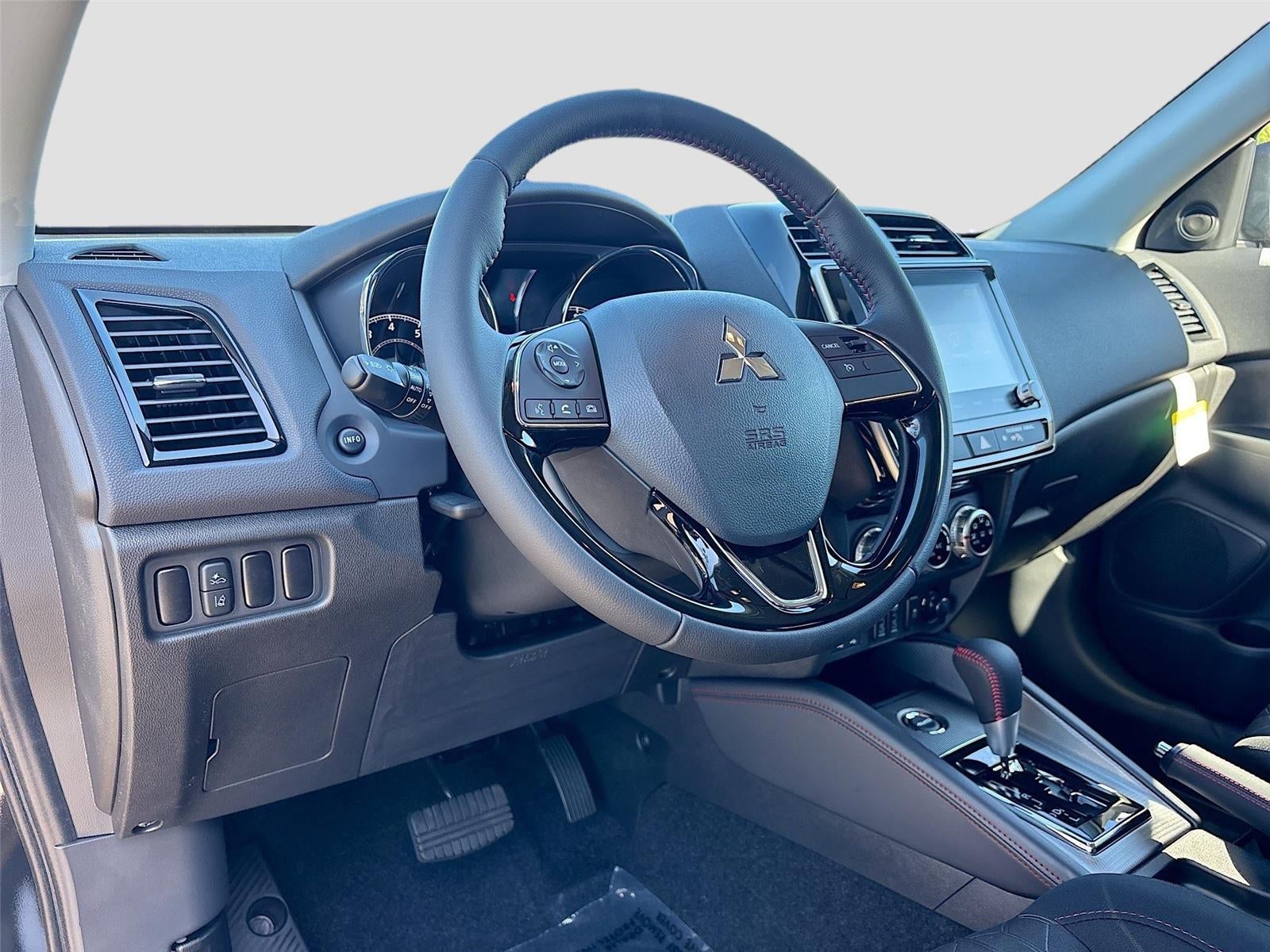 2026 Mitsubishi Outlander Sport LE