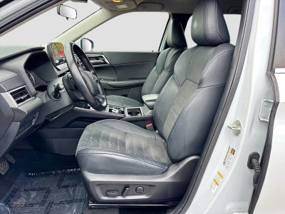 2022 Mitsubishi Outlander SE