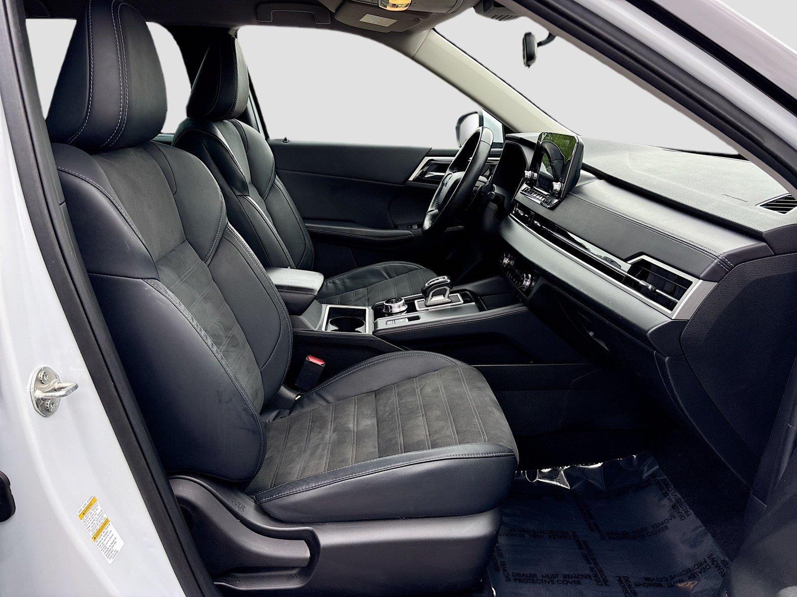 2022 Mitsubishi Outlander SE
