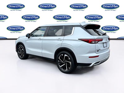 2022 Mitsubishi Outlander SE