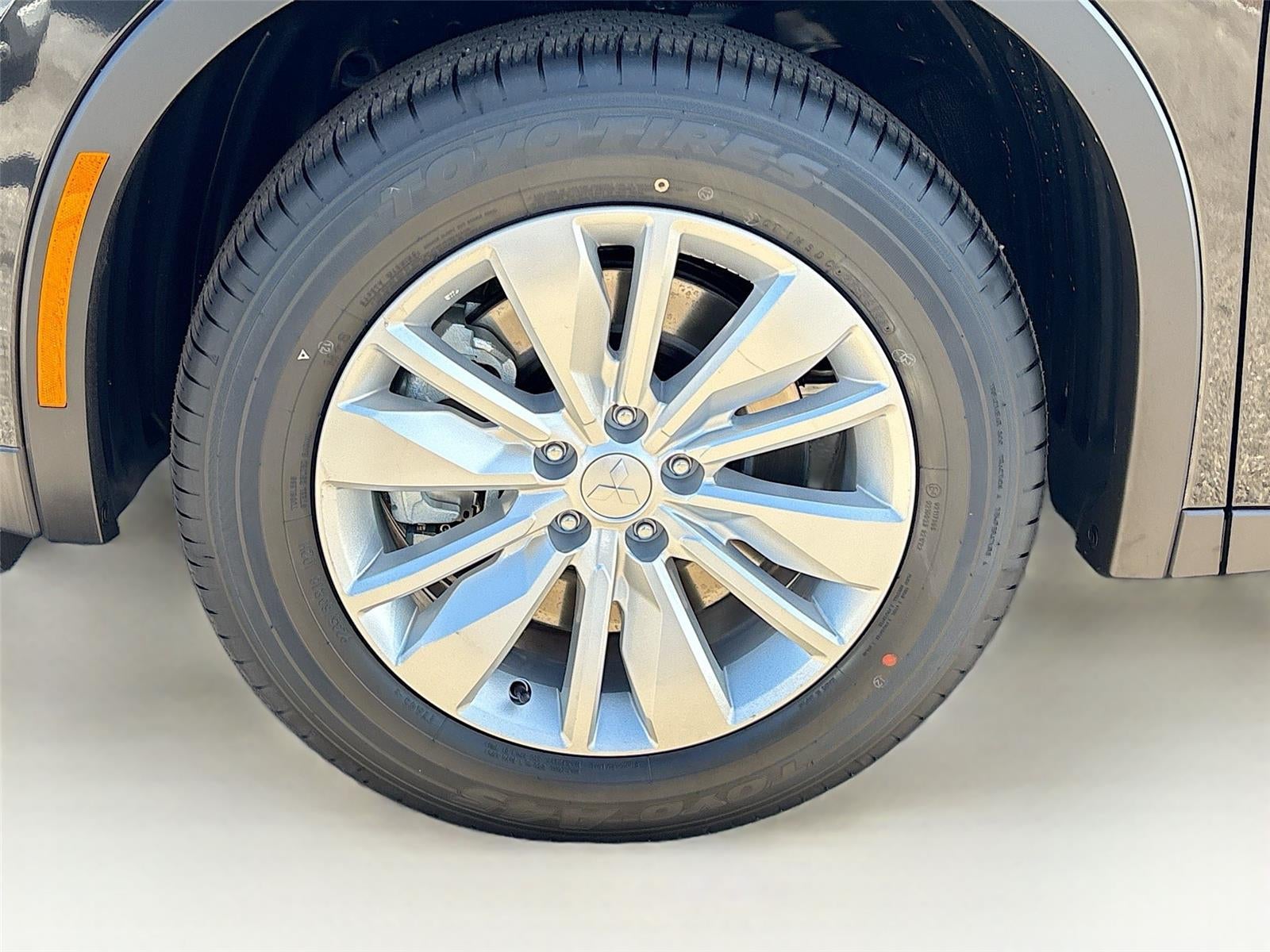 2026 Mitsubishi Outlander ES