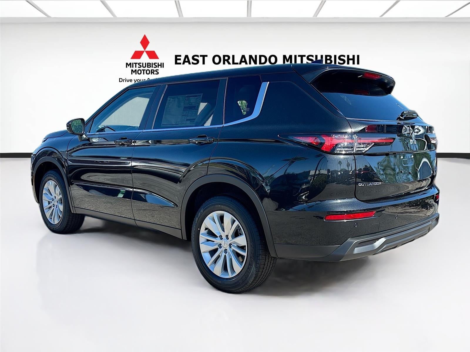 2026 Mitsubishi Outlander ES