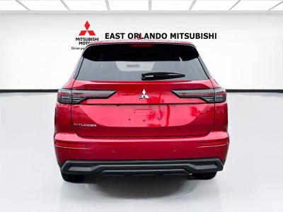 2026 Mitsubishi Outlander ES
