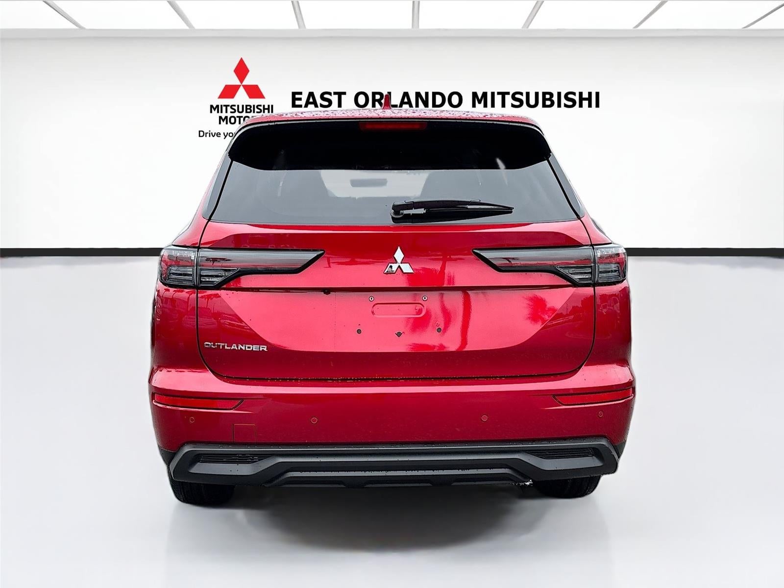 2026 Mitsubishi Outlander ES