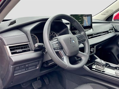 2026 Mitsubishi Outlander ES
