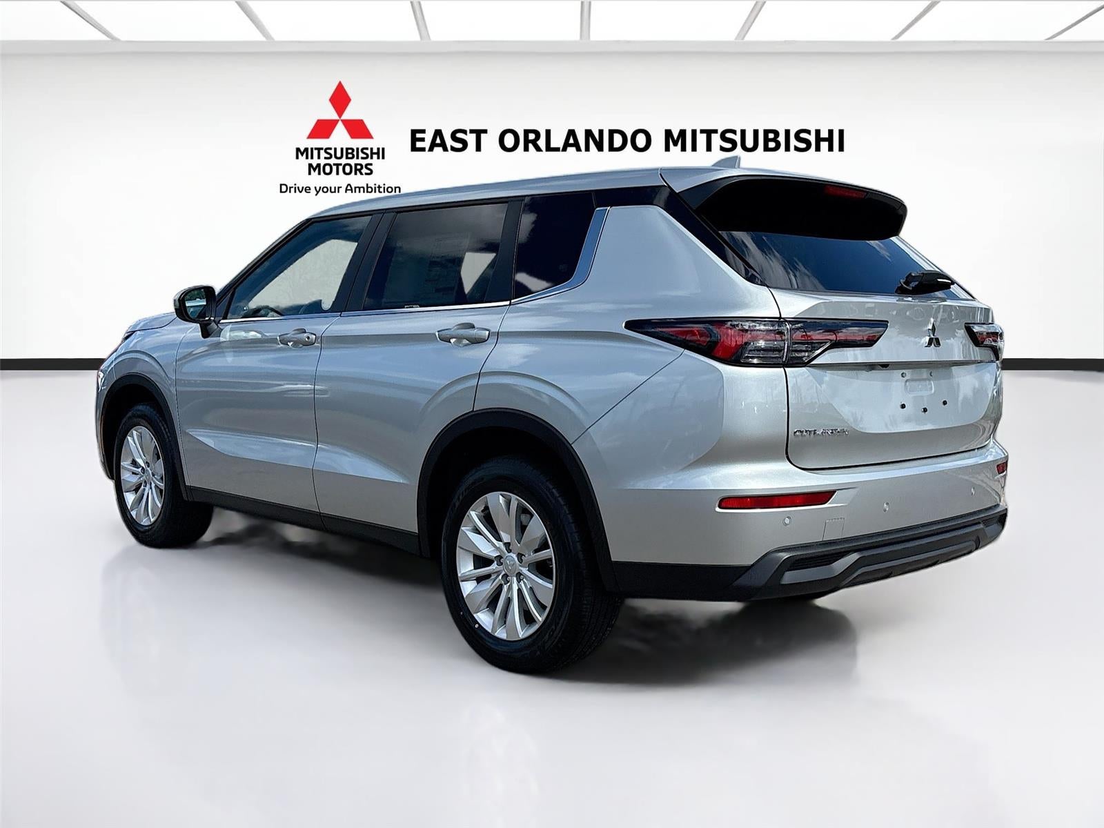 2026 Mitsubishi Outlander ES