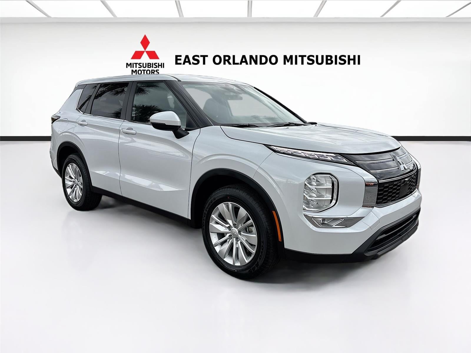 2026 Mitsubishi Outlander ES