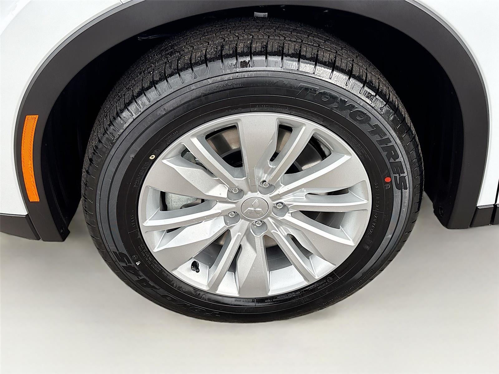 2026 Mitsubishi Outlander ES