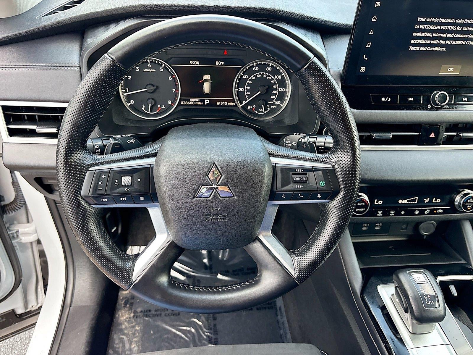 2025 Mitsubishi Outlander SE