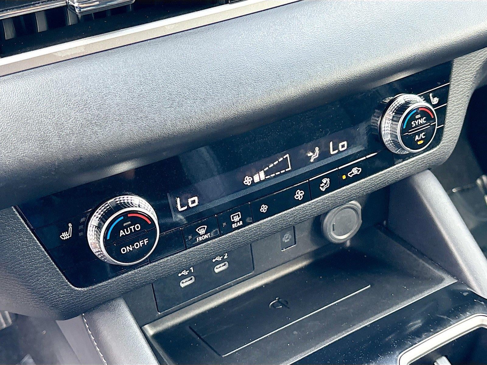 2025 Mitsubishi Outlander SE
