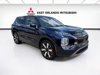 2025 Mitsubishi Outlander SE