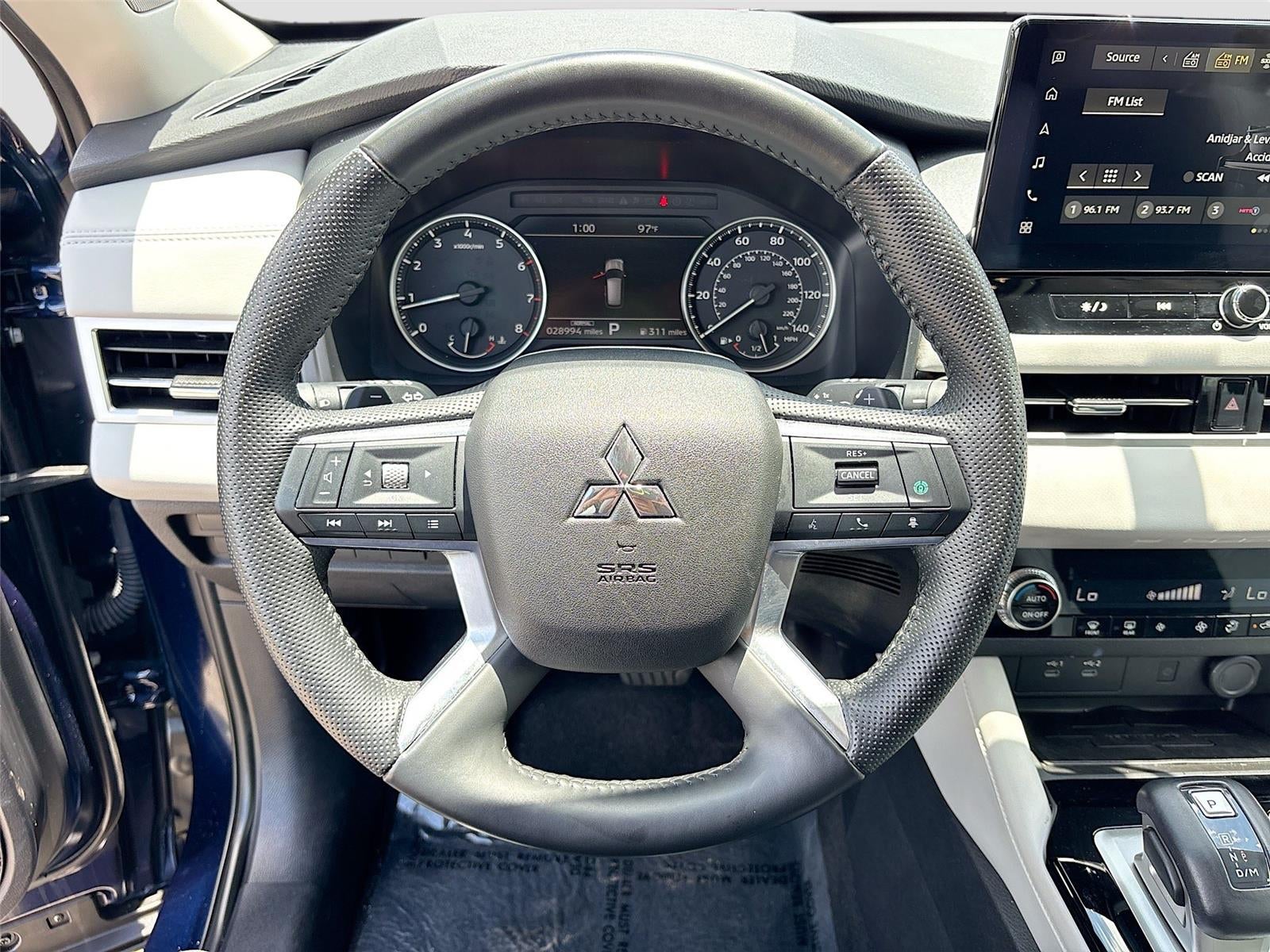 2025 Mitsubishi Outlander SE