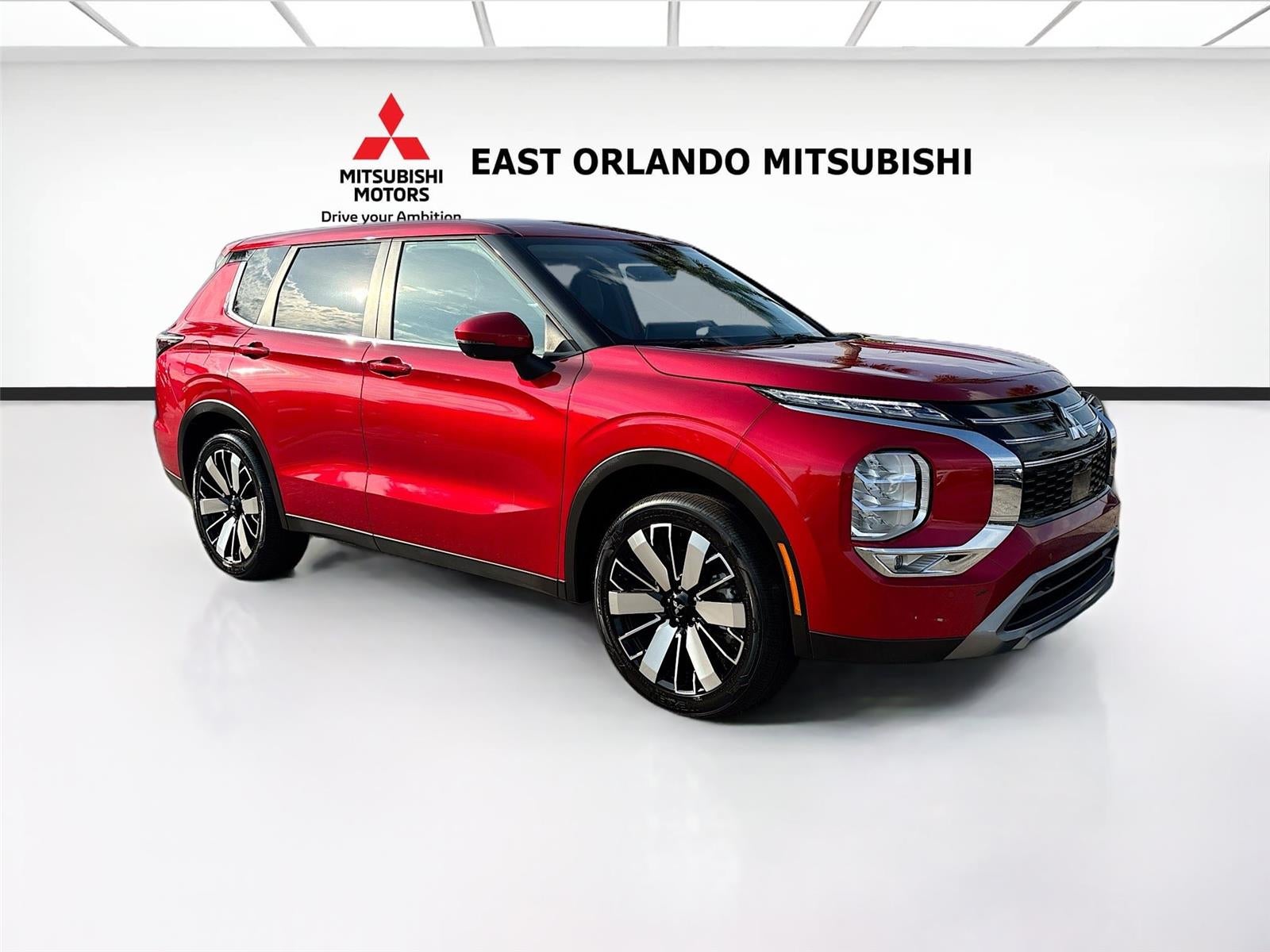 2025 Mitsubishi Outlander SE 2WD's photo