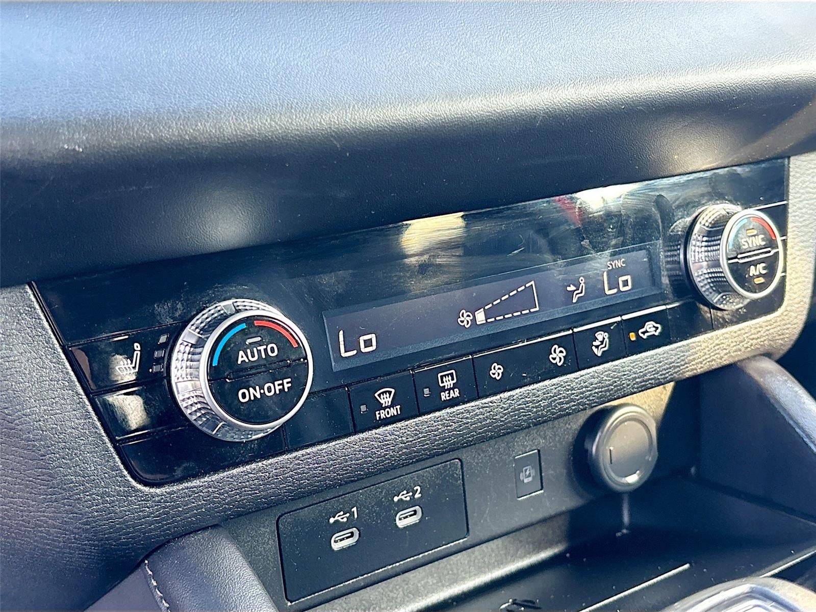2025 Mitsubishi Outlander SE