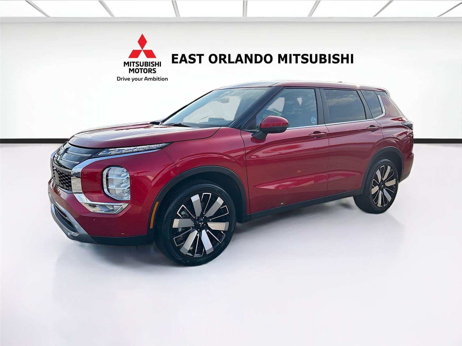 2025 Mitsubishi Outlander SE