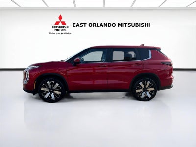 2025 Mitsubishi Outlander SE