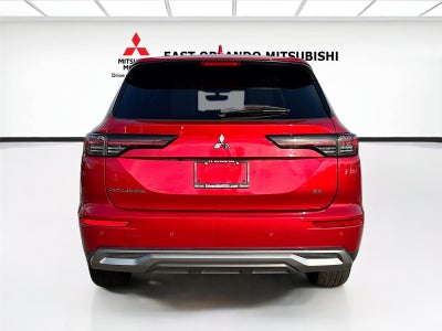 2025 Mitsubishi Outlander SE