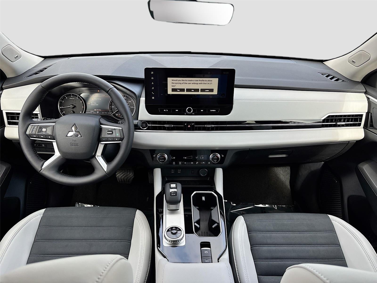 2026 Mitsubishi Outlander SE