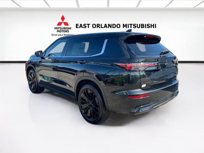 2026 Mitsubishi Outlander LE