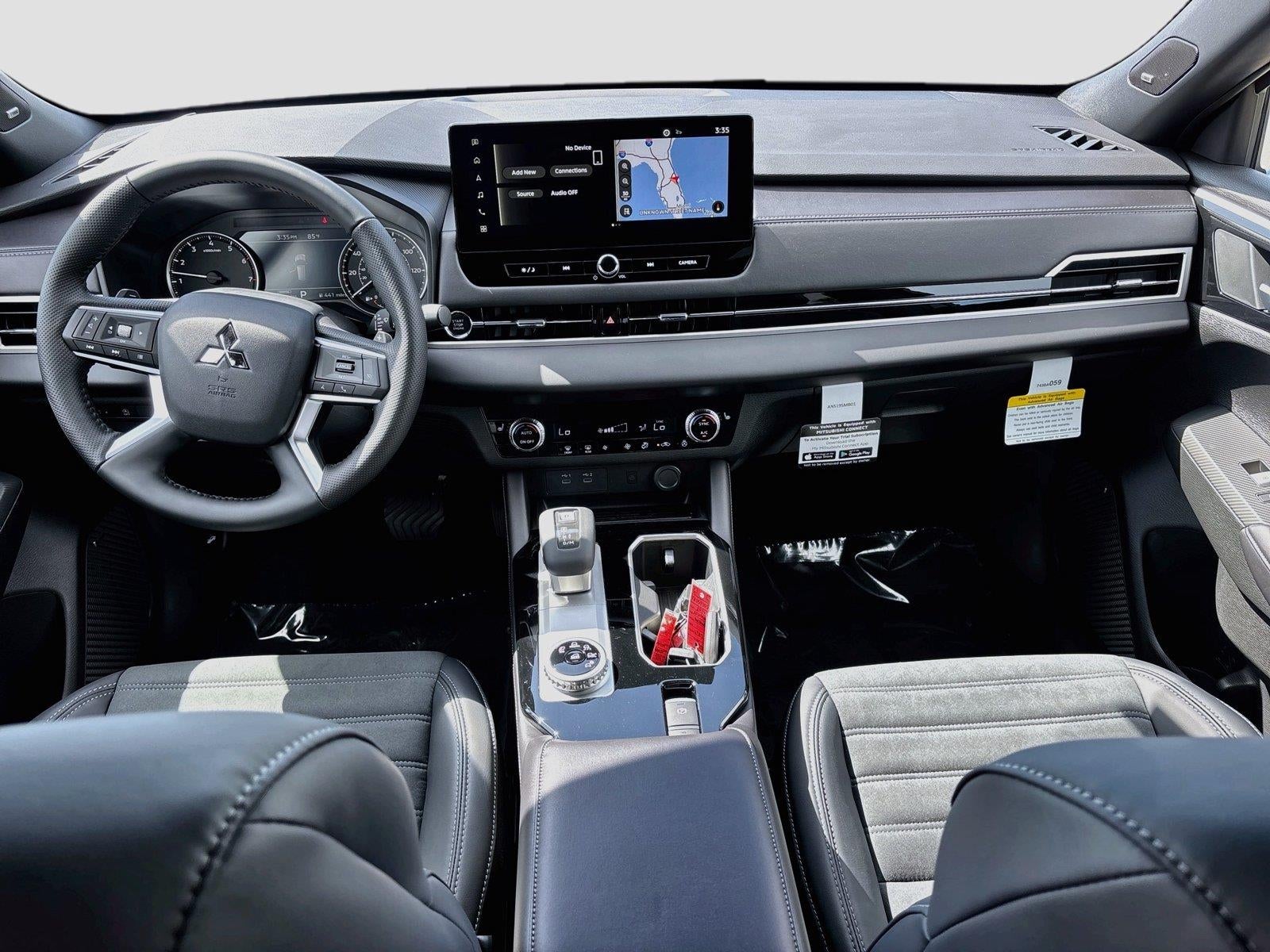 2026 Mitsubishi Outlander LE