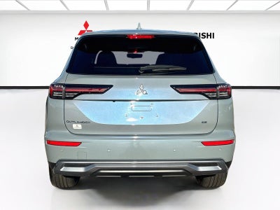 2026 Mitsubishi Outlander SE