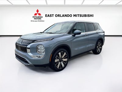 2026 Mitsubishi Outlander SE