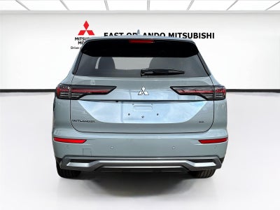 2026 Mitsubishi Outlander SE