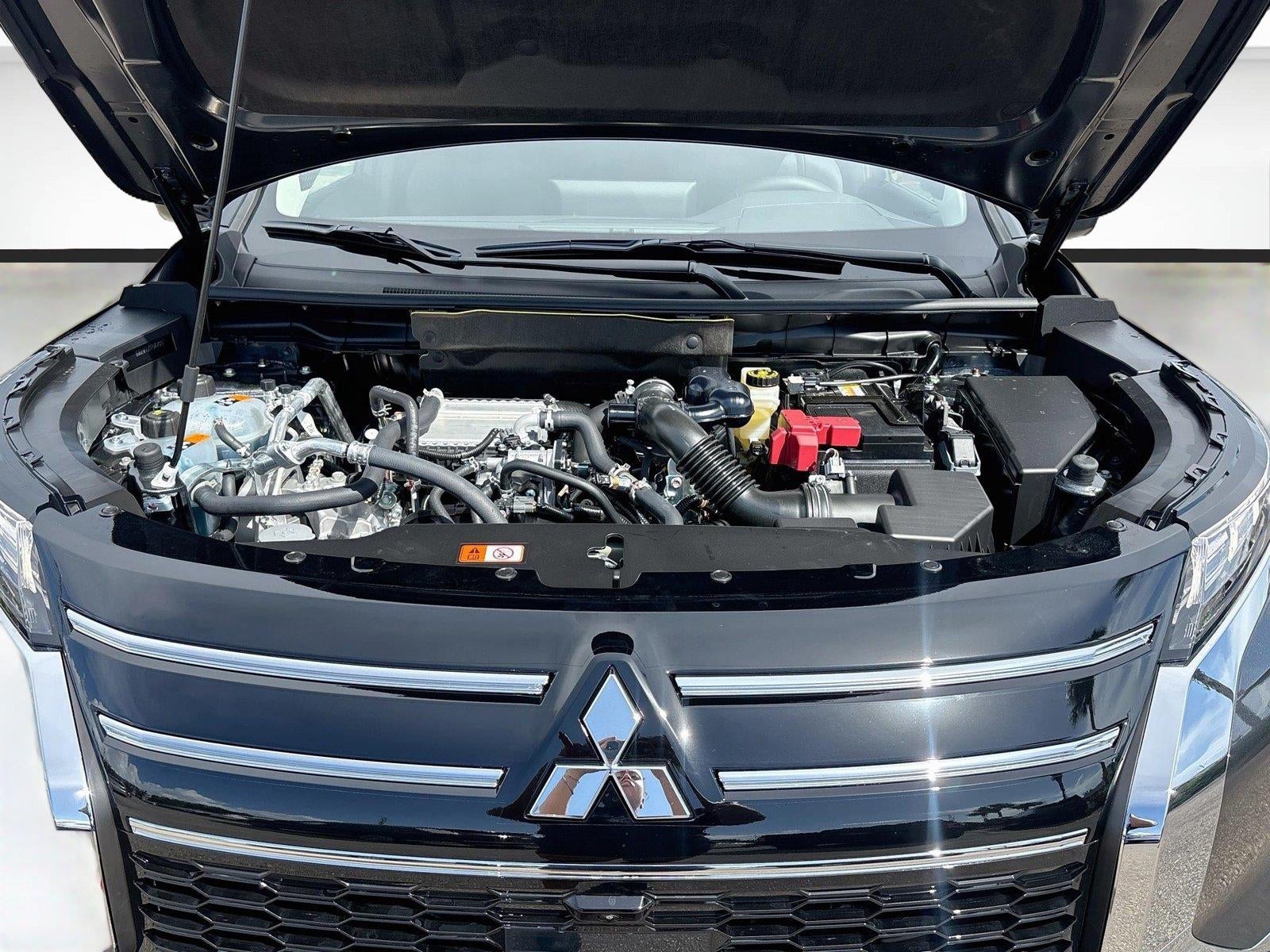 2026 Mitsubishi Outlander SE