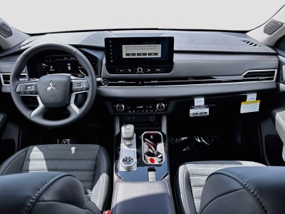 2026 Mitsubishi Outlander SE