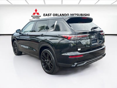 2026 Mitsubishi Outlander LE
