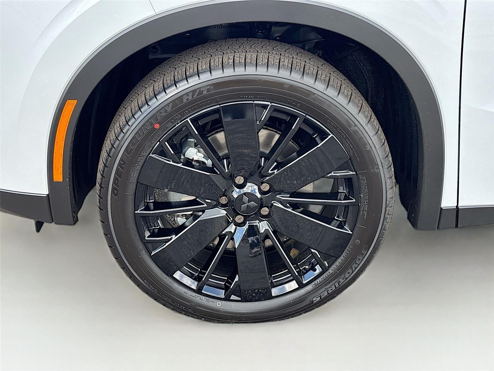 2026 Mitsubishi Outlander LE