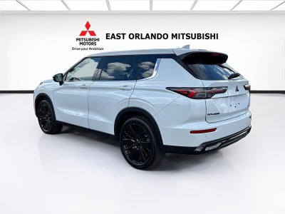 2026 Mitsubishi Outlander LE