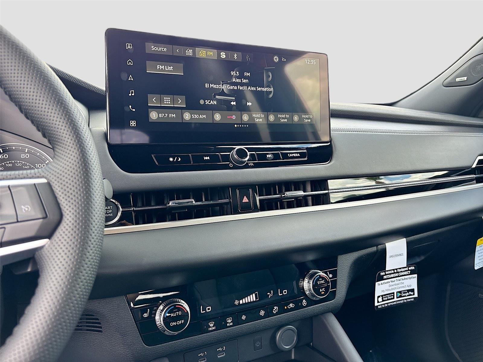 2026 Mitsubishi Outlander LE
