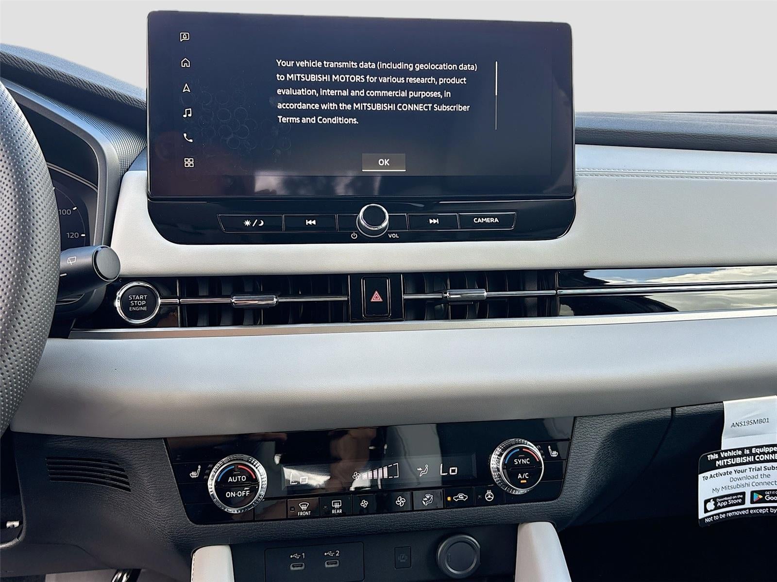 2026 Mitsubishi Outlander SE